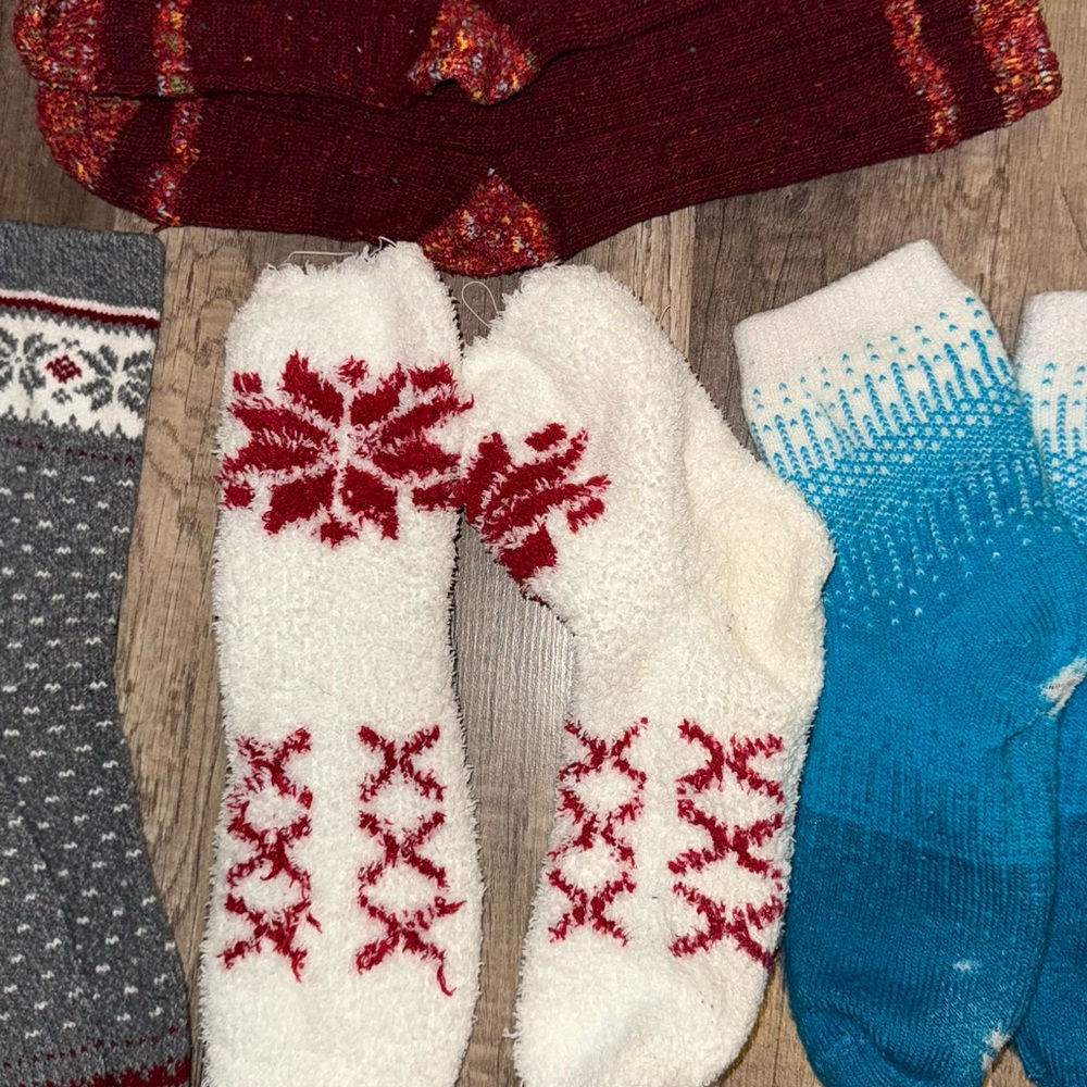 Assorted Winter Socks Collection - image 4